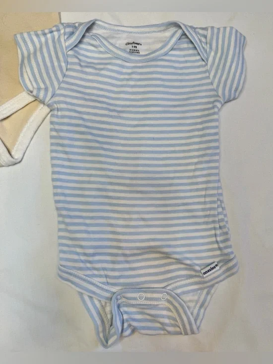 Mixed Pack of 5 Baby Onesies - Assorted Neutral Stripes & Solids | 3-6 Months - Picture 5 of 7